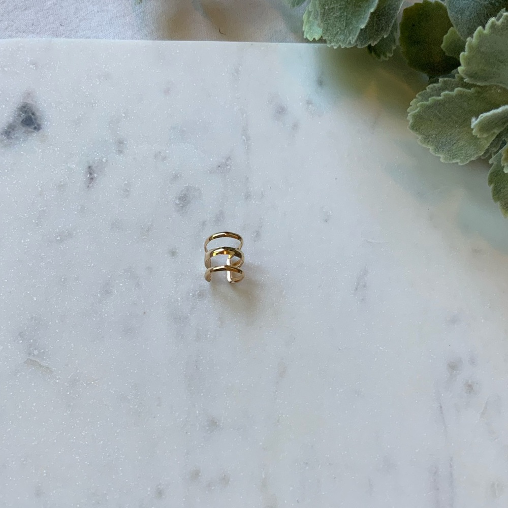 Triple Band Cuff Earring - Picture 5 of 8